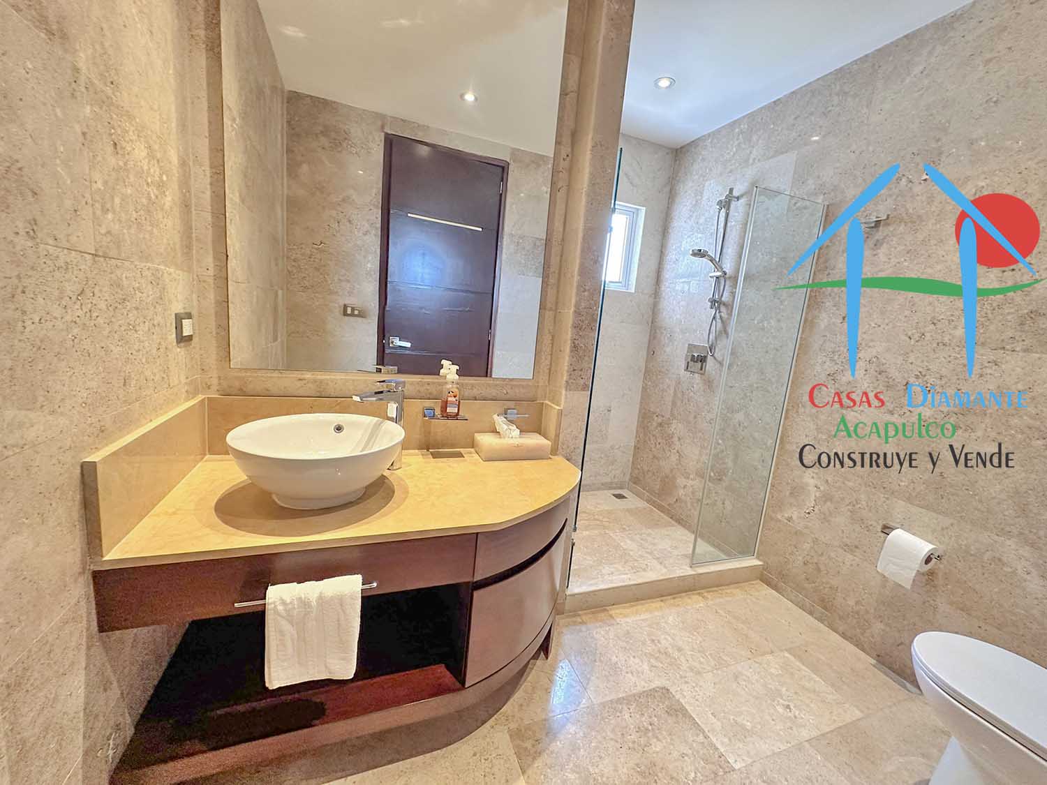 Ocean Front 705 - Sala de TV 4